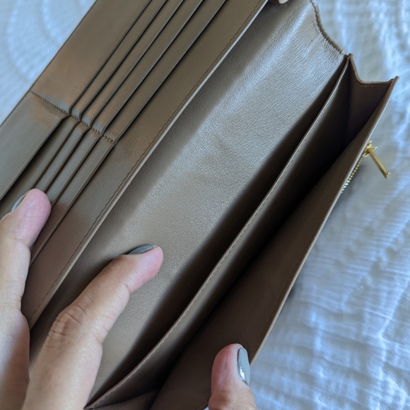 Celine Calfskin Large Wallet Authentic - Picture 5 of 8